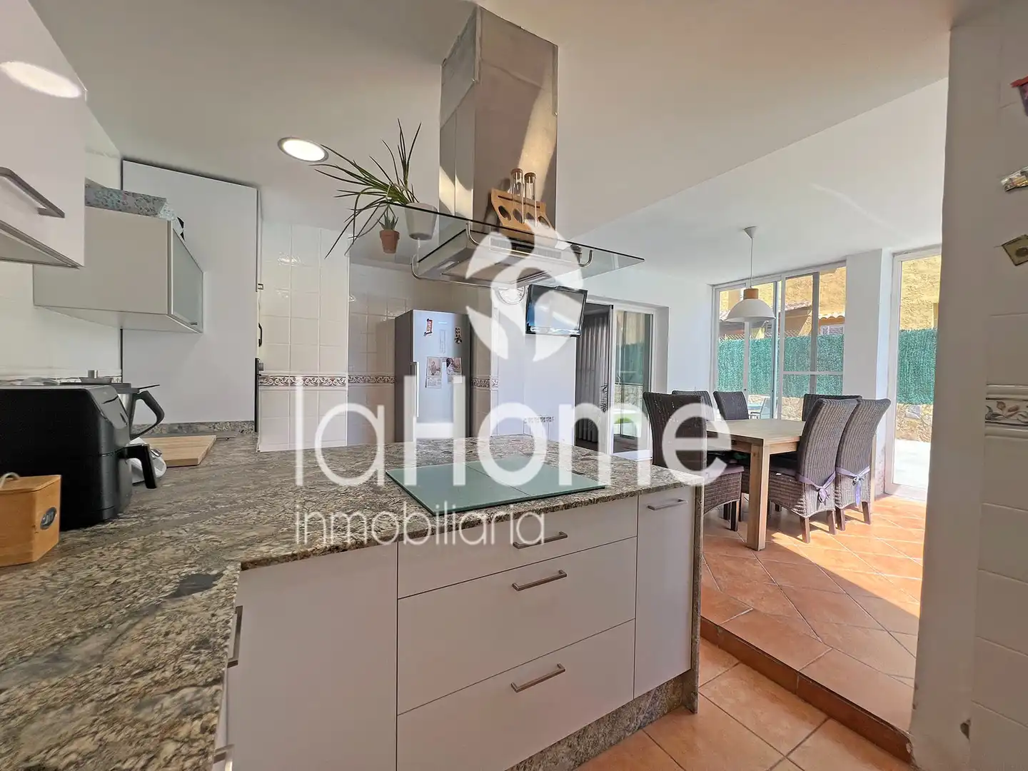 Kitchen of Houses for sale in La Pobla de Vallbona  with Air Conditioner, Heating and Private garden