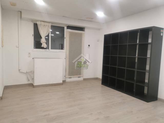 Local comercial en Venta en Carrer de Cermeño en La Barceloneta