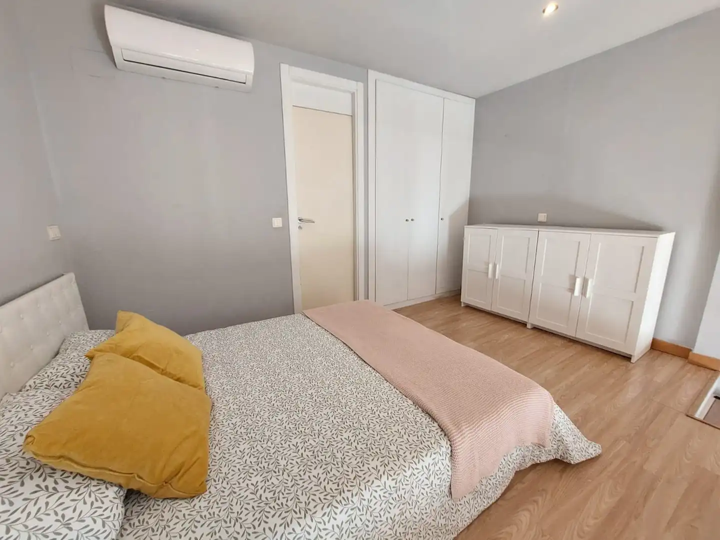 Dormitori de Dúplex en venda en Alcorcón amb Aire condicionat, Calefacció i Jardí privat