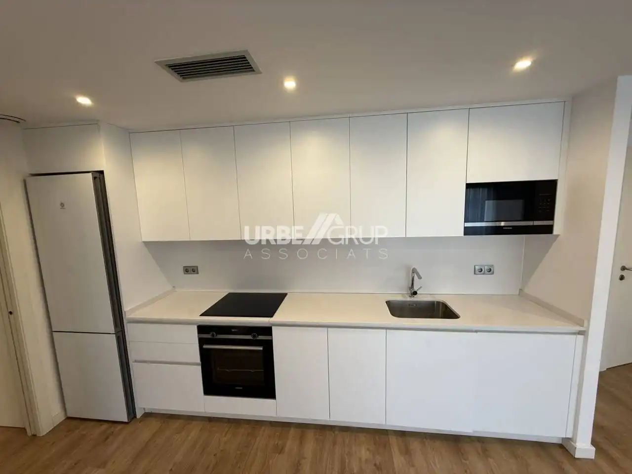 Cocina de Piso de alquiler en Terrassa con Aire acondicionado, Calefacción y Parquet