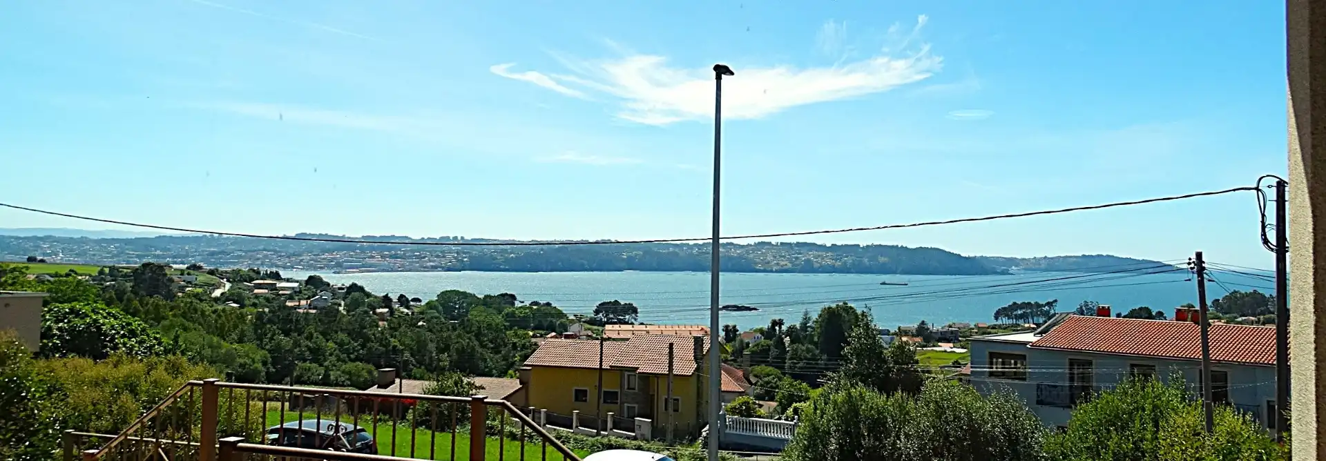 Vista exterior de Casa o xalet en venda en Miño amb Calefacció, Parquet i Terrassa