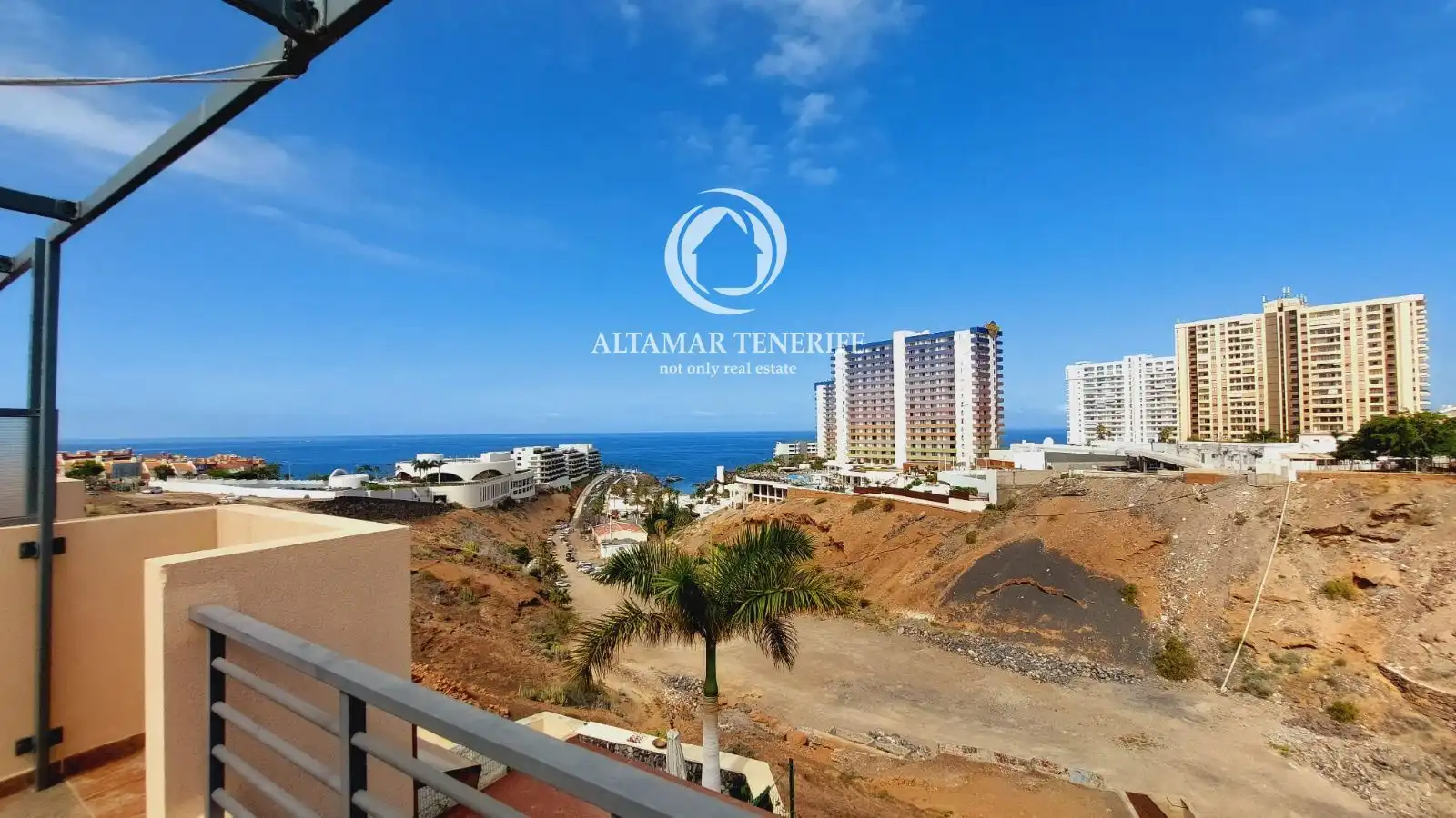 Detached homes for sale in Adeje 300, Callao Salvaje - Playa Paraíso