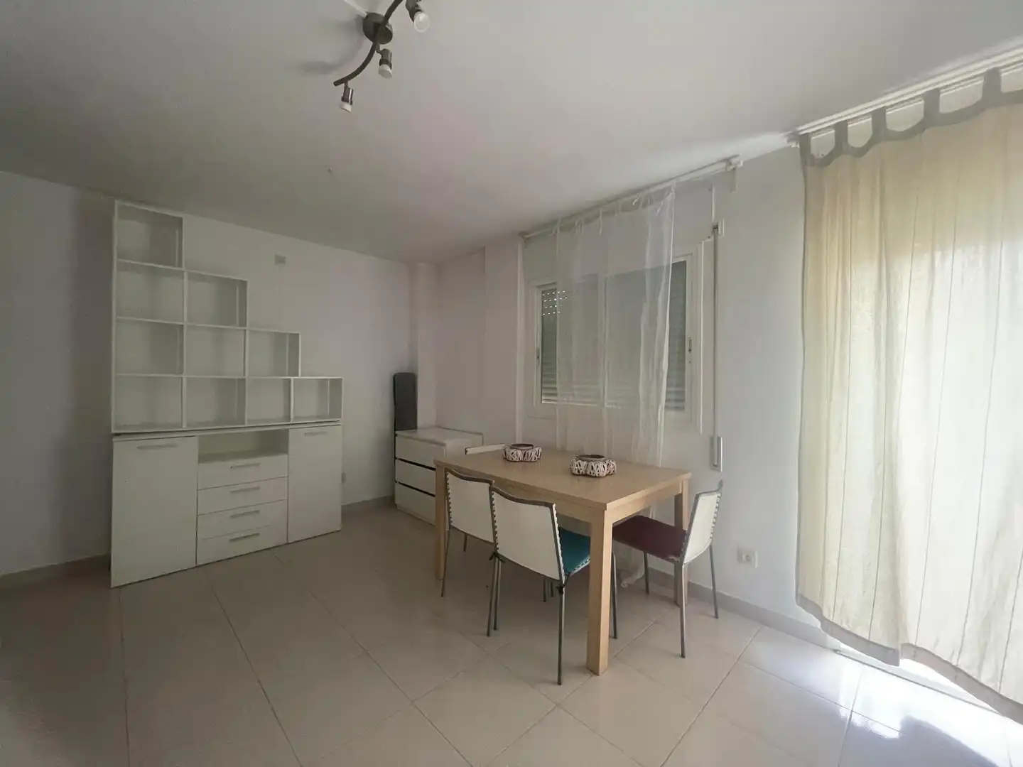 Living room of Flat for rent in Palamós  with Air Conditioner, Heating and Oven