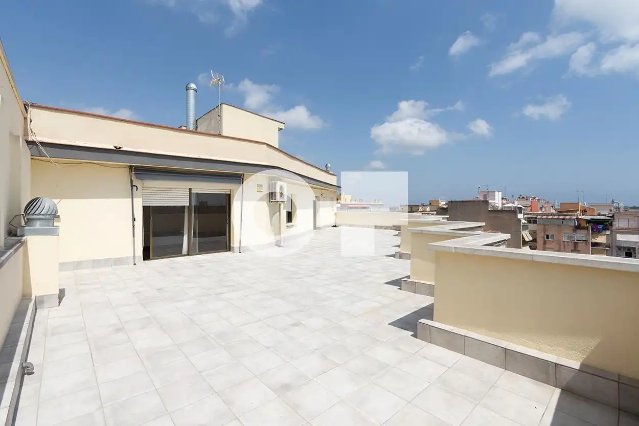 Terraza de Ático en venta en Castelldefels con Calefacción, Parquet y Terraza