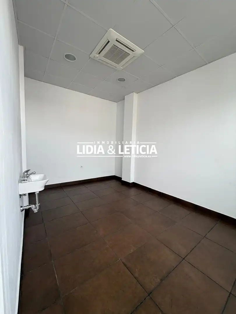 Gewerbefläche zum Verkauf in Nueva Alcalá, imagen 23
