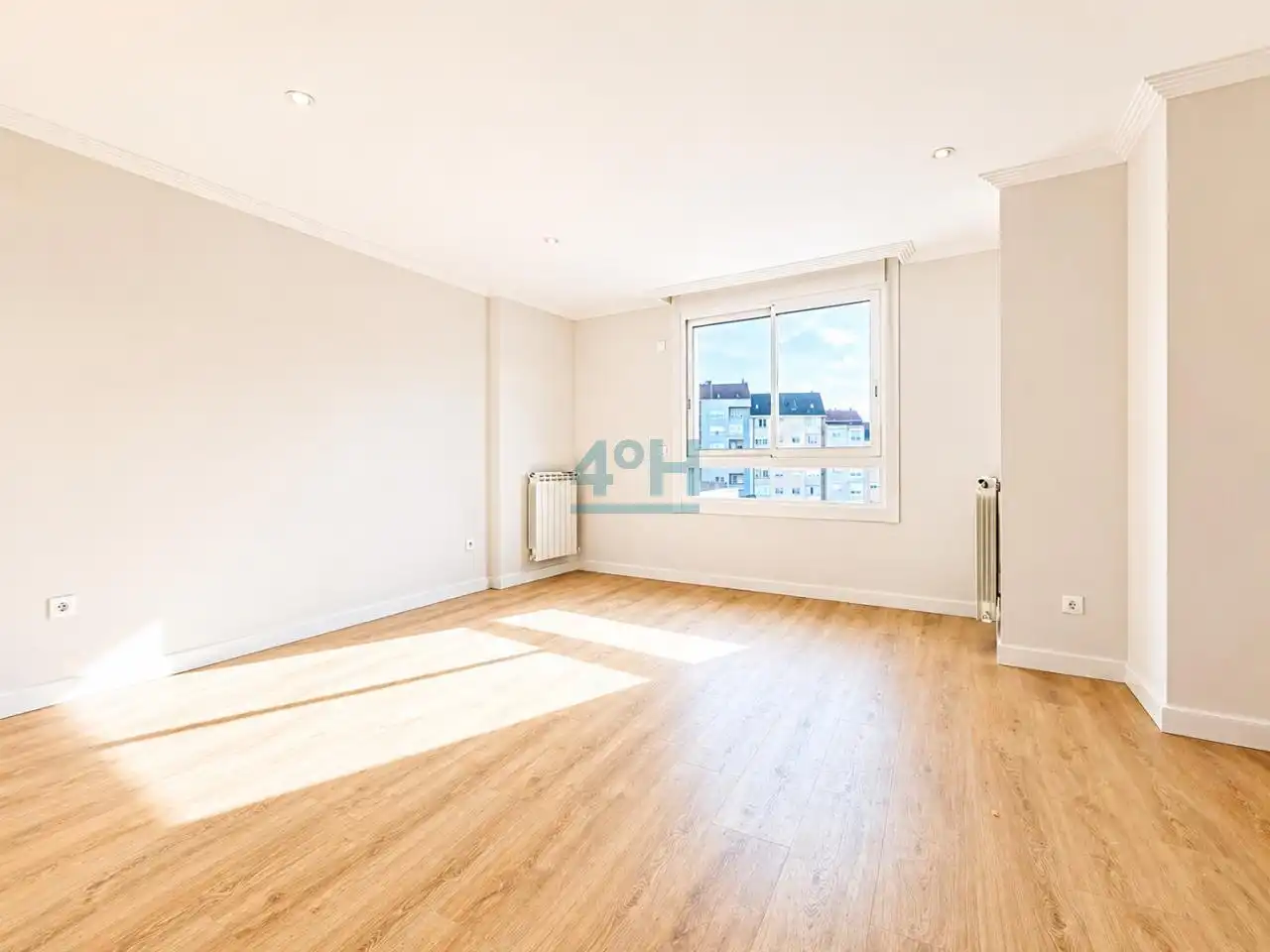 Habitación de Apartamento en venta en Ourense Capital  con Calefacción