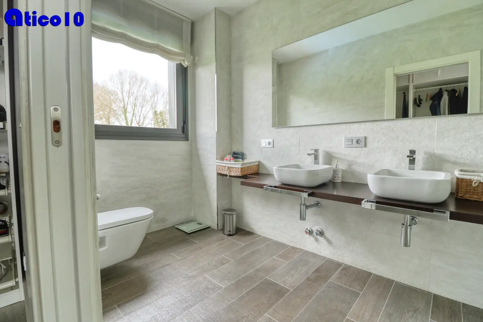 Badezimmer von Haus oder Chalet zum Verkauf in Noreña mit Heizung, Parkett und Abstellraum