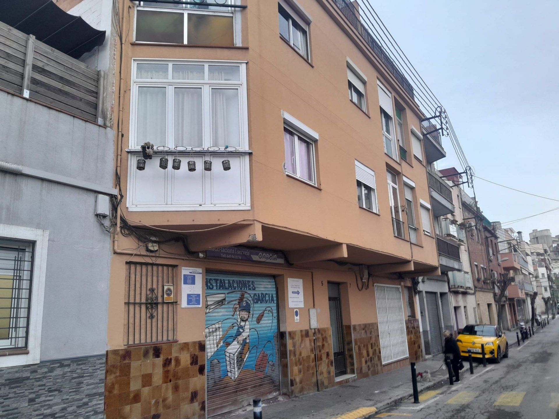 Vista exterior de Pis en venda en Montcada i Reixac amb Aire condicionat i Calefacció