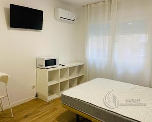 Bedroom of Study to rent in  Madrid Capital  with Air Conditioner