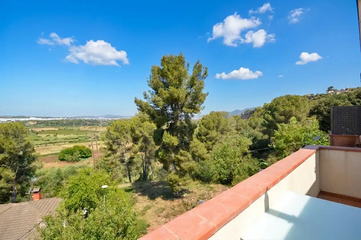 Jardín de Casa adosada en venta en Abrera con Aire acondicionado, Calefacción y Parquet