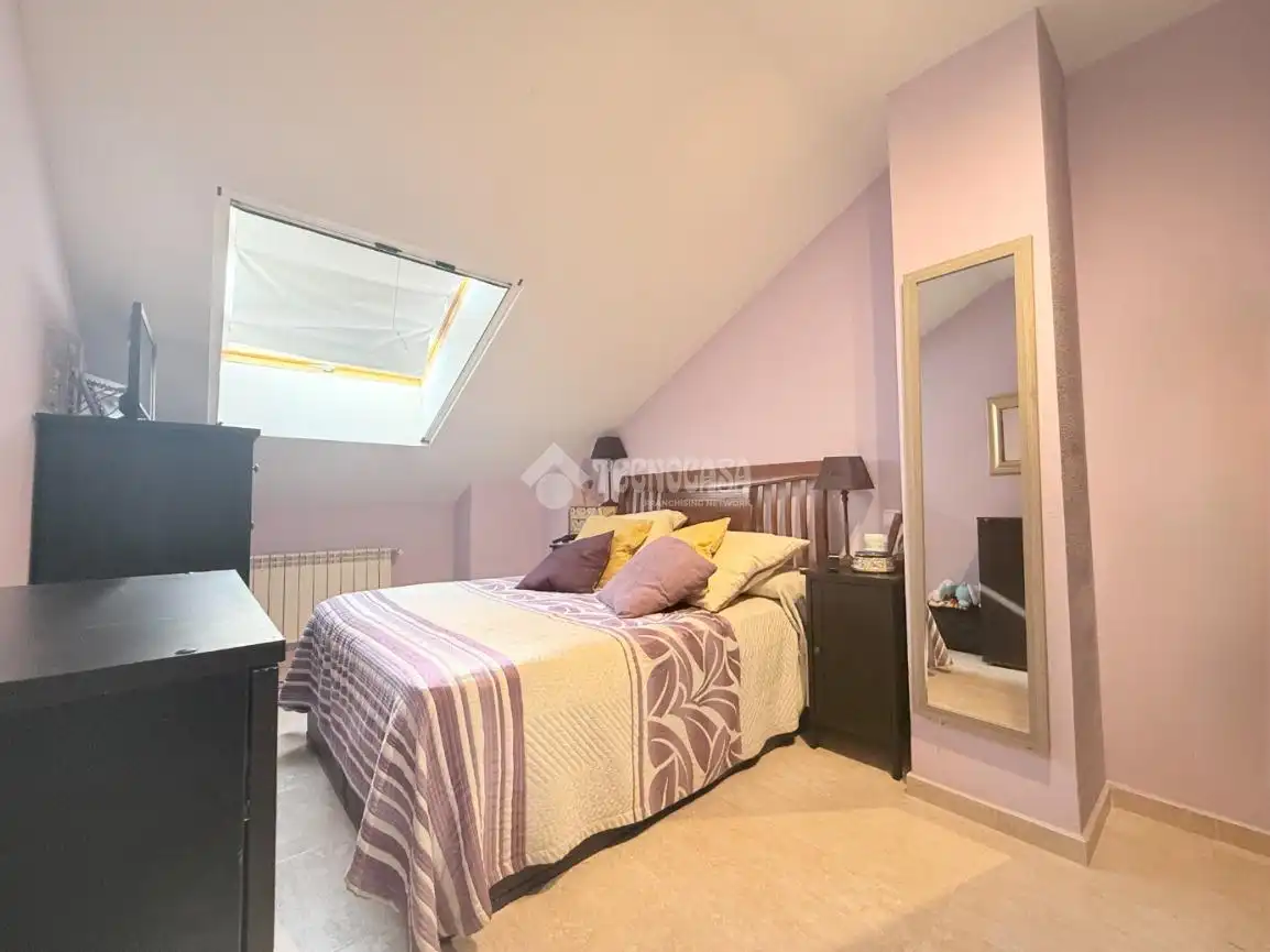 Bedroom of Flat for sale in Alovera  with Air Conditioner, Furnished and Balcony