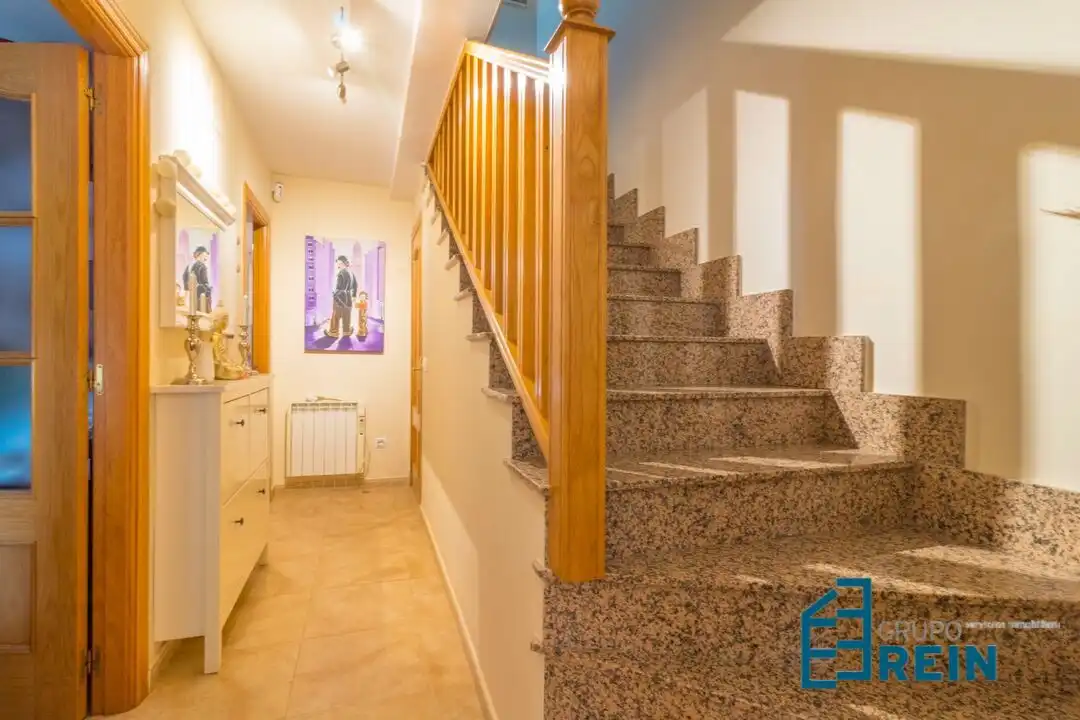 Casa adosada en venta en Recas con Aire acondicionado, Calefacción y Trastero