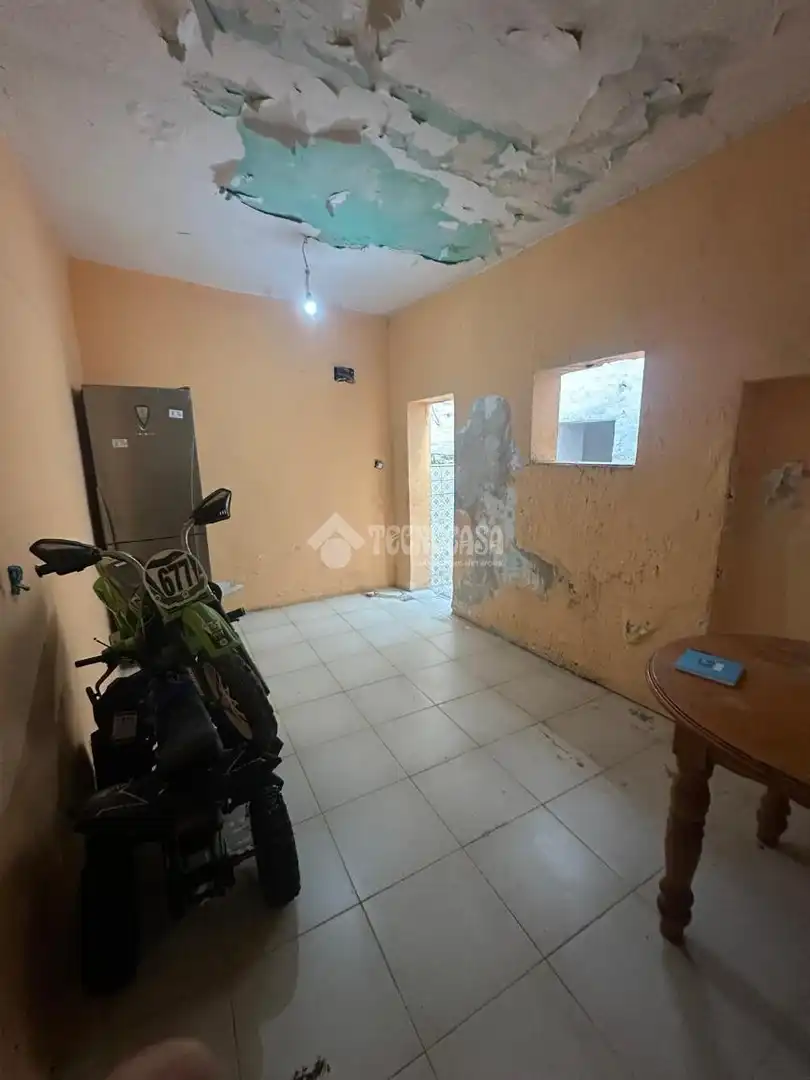 Casa adosada en venta en Sevilla
