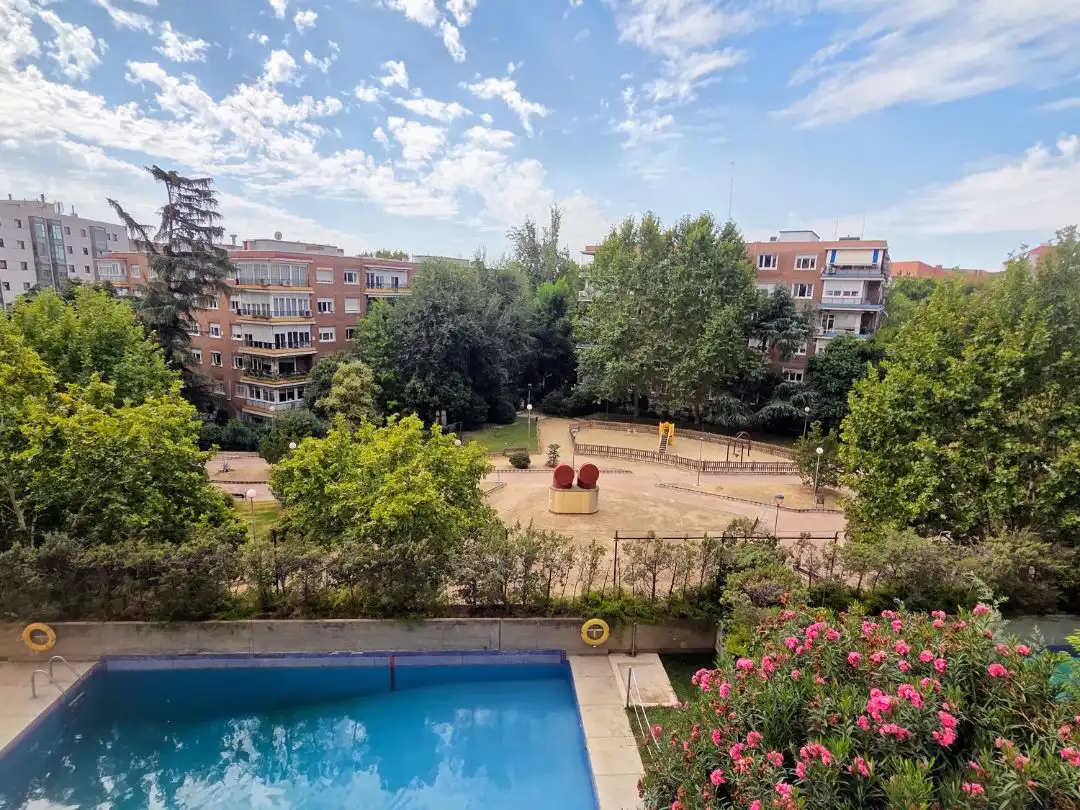 Piscina de Piso de alquiler en Retiro