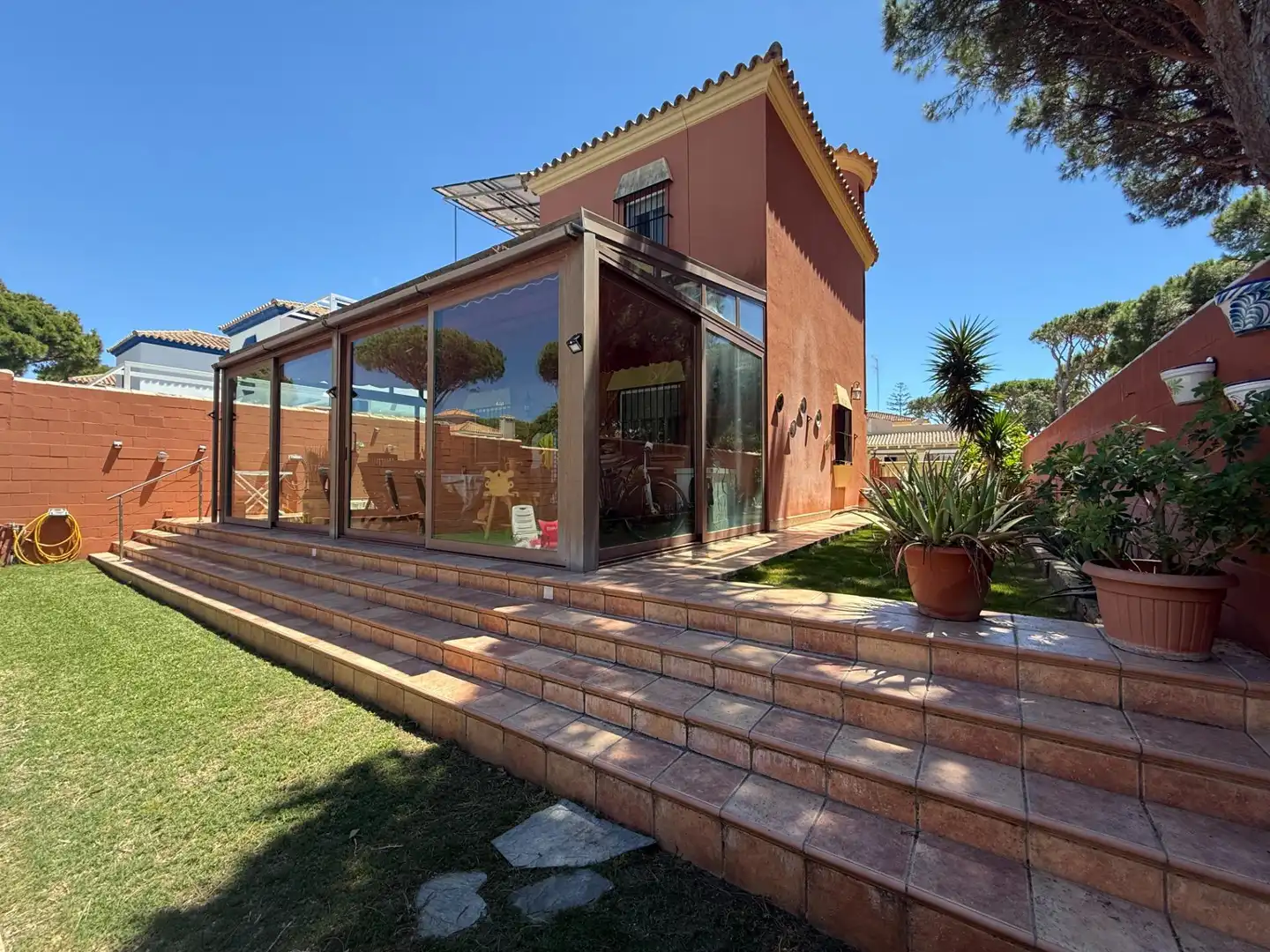 Terraza de Casa o chalet en venta en Chiclana de la Frontera con Aire acondicionado, Jardín privado y Terraza