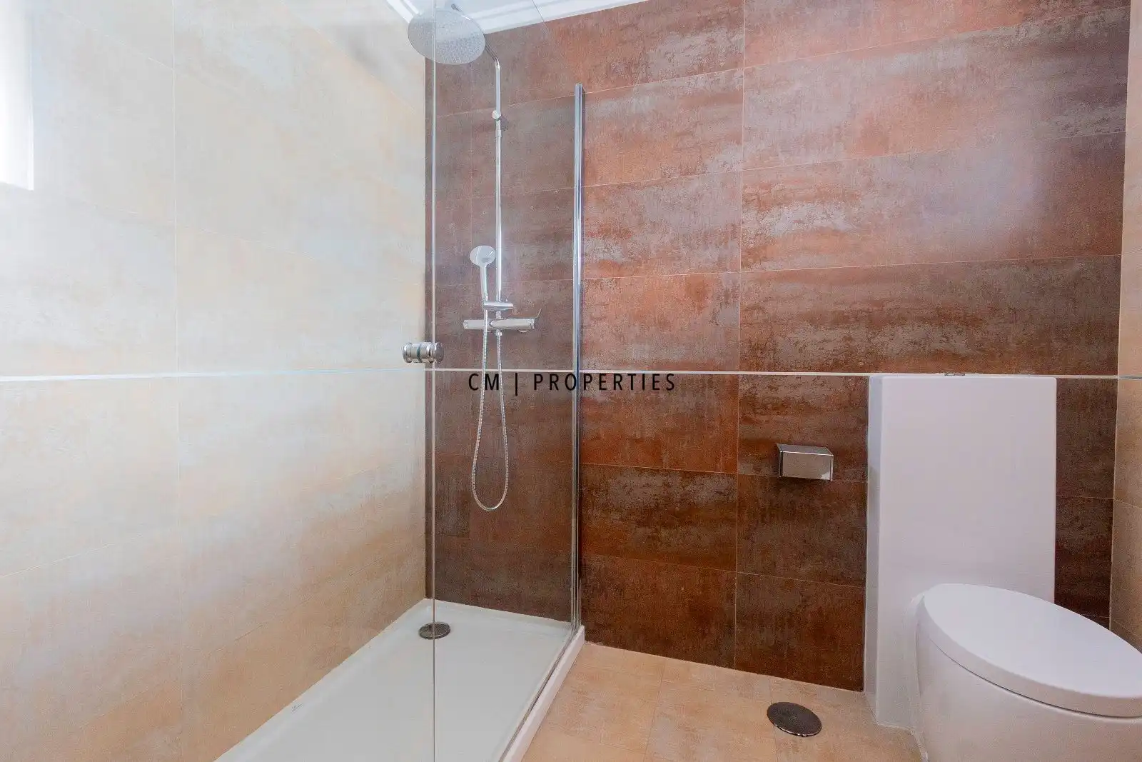 Bathroom of Duplexes for sale in Valencia  with Air Conditioner, Heating and Parquet flooring