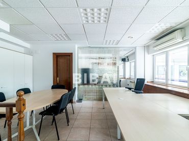 Local comercial en alquiler en Biteri Hiribidea