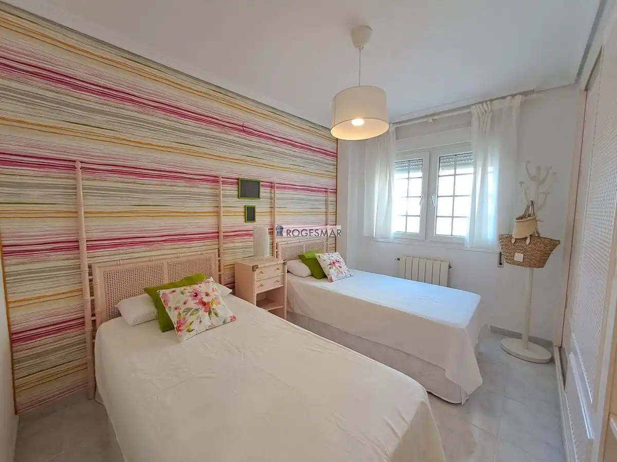 Schlafzimmer von Wohnungen zum Verkauf in Benicasim / Benicàssim mit Terrasse, Abstellraum und Gemeinschaftspool