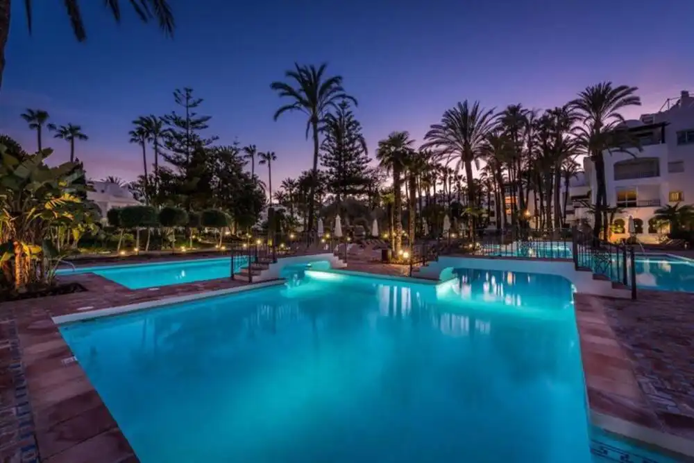 Apartamento de alquiler en Puerto Banús
