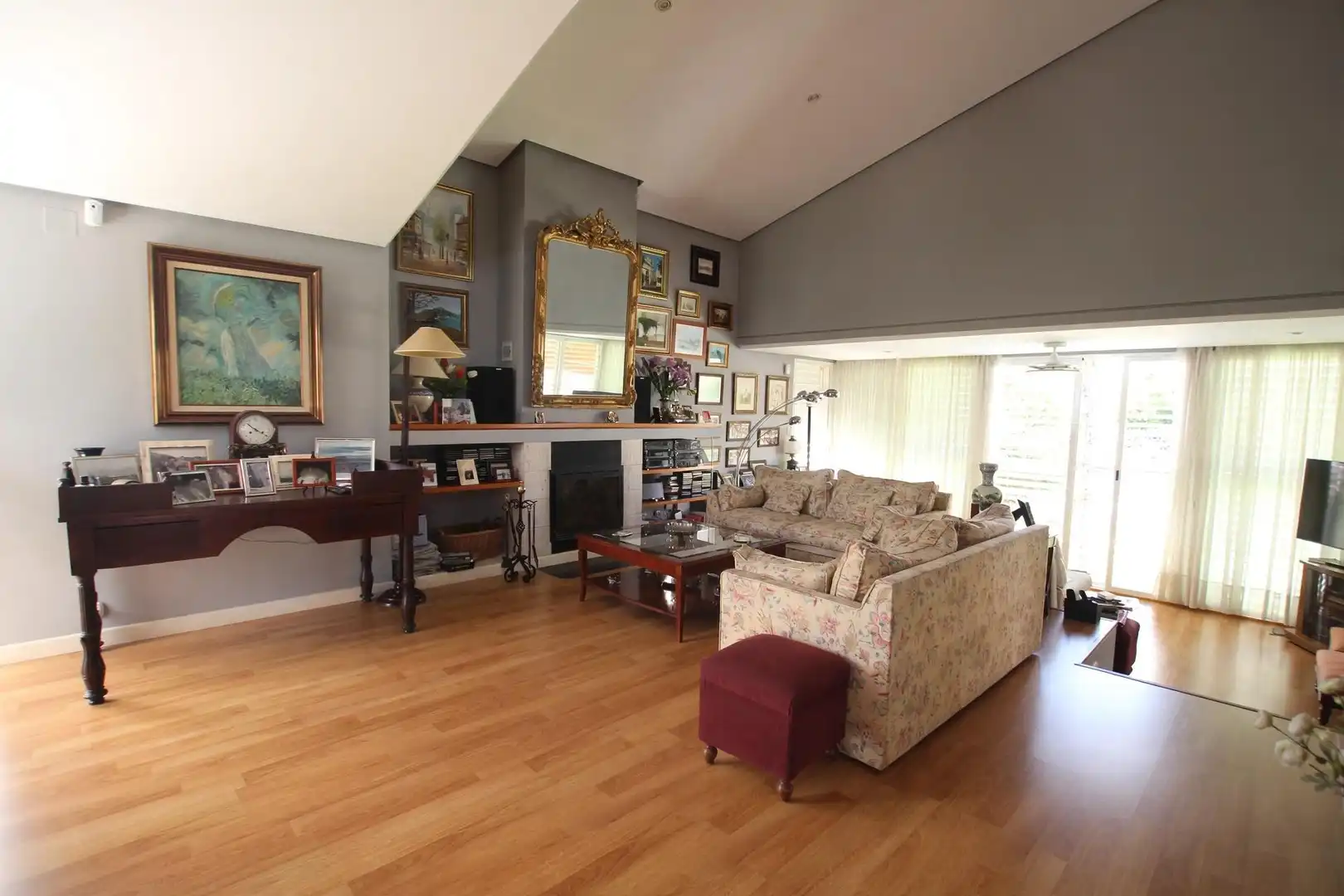 Sala de estar de Casa o chalet en venta en Jerez de la Frontera con Aire acondicionado, Jardín privado y Trastero