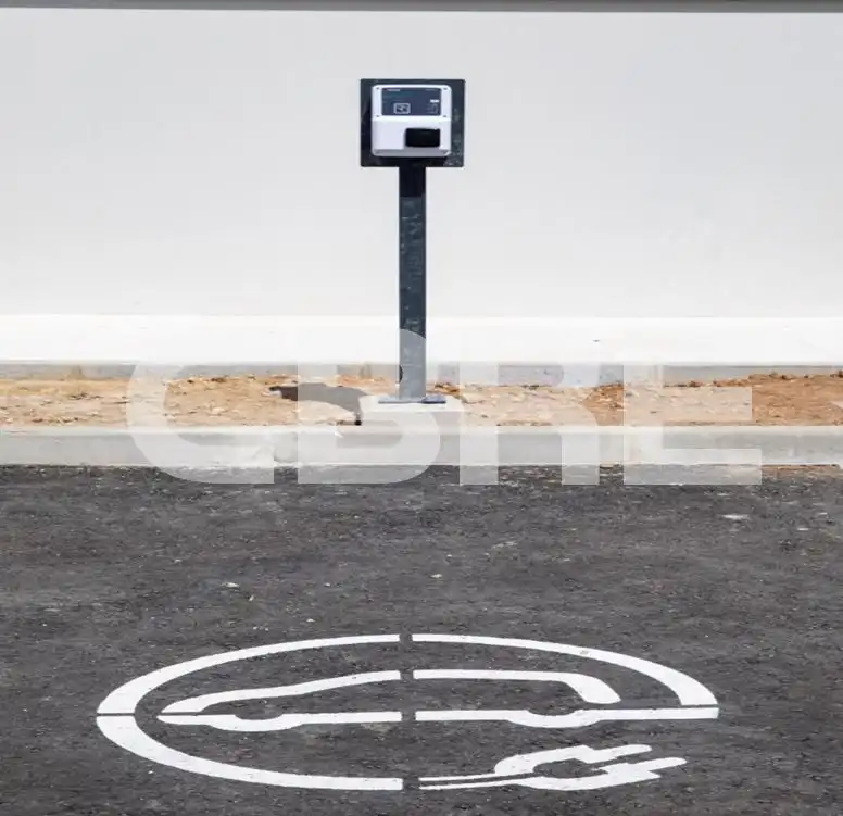 Parkplatz von Fabrikhallen zur Miete in Torrejón de Ardoz