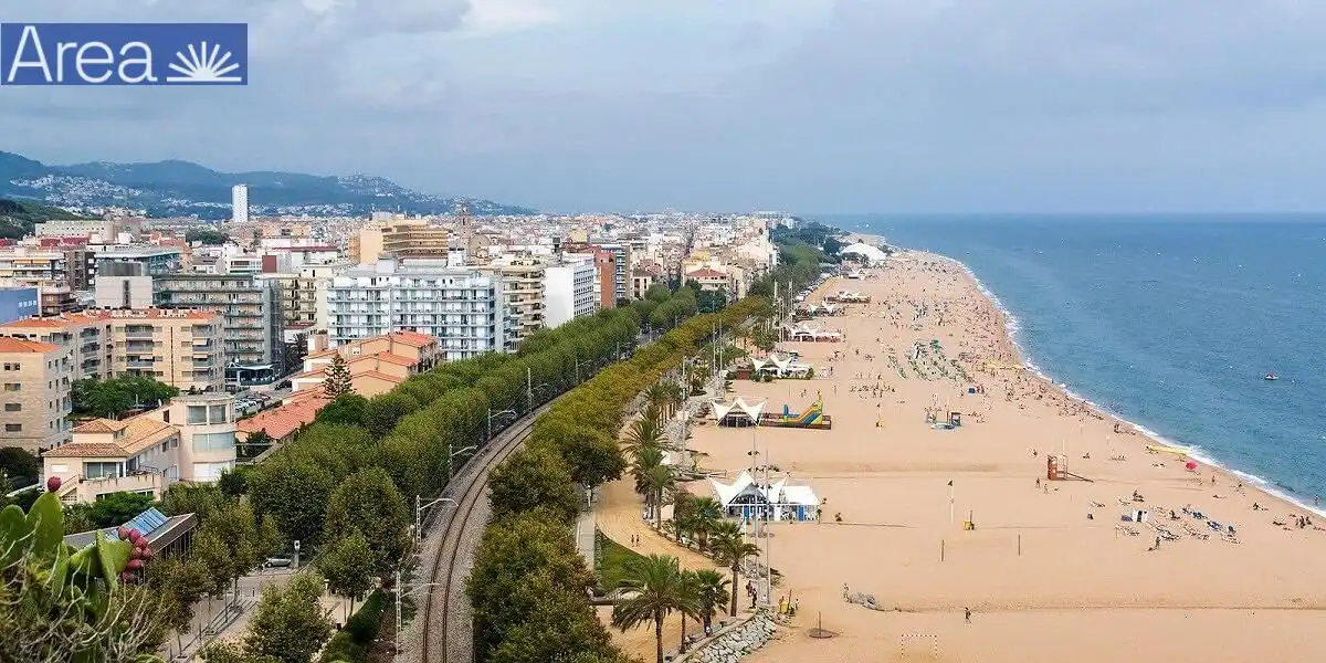 Vista exterior de Piso en venta en Calella con Terraza y Balcón