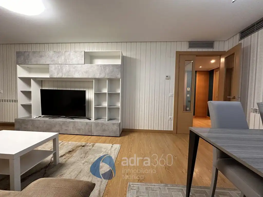 Flat for rent in Alfonso VI, San Adrián