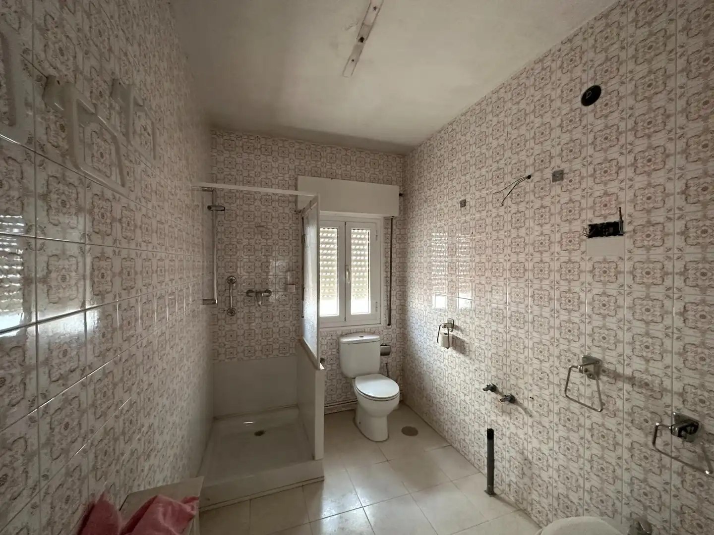 Baño de Casa adosada en venta en Tarancón con Calefacción y Terraza