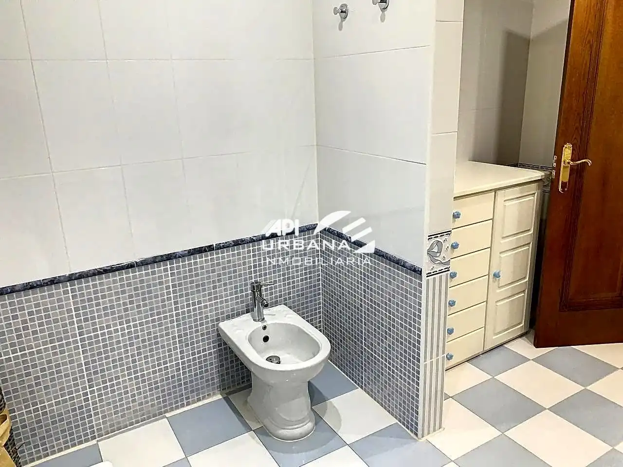 Baño de Casa o chalet en venta en Lucena con Aire acondicionado, Jardín privado y Terraza