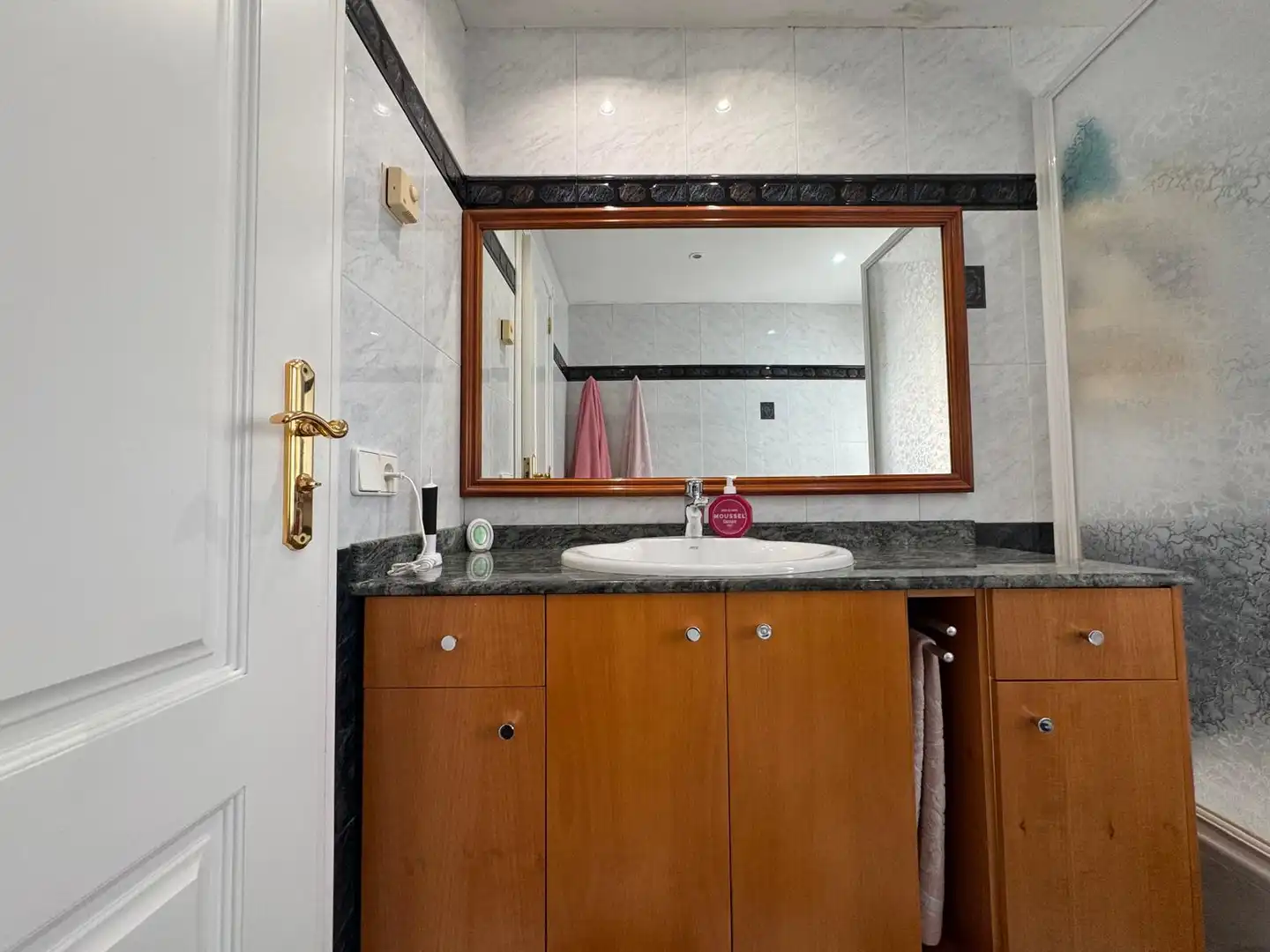 Bathroom of Houses for sale in Pallejà  with Air Conditioner, Heating and Private garden