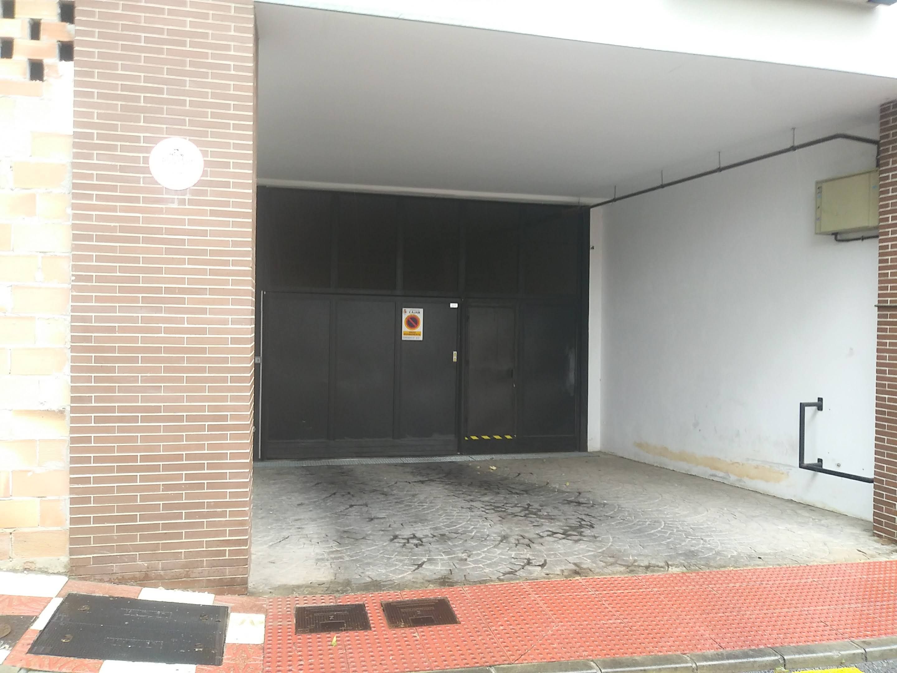 Garaje en venta en Cájar