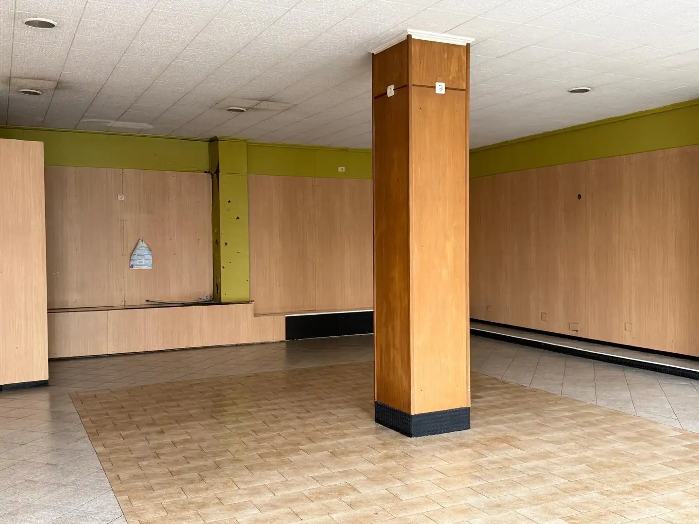 Commercial properties for sale in Boiro