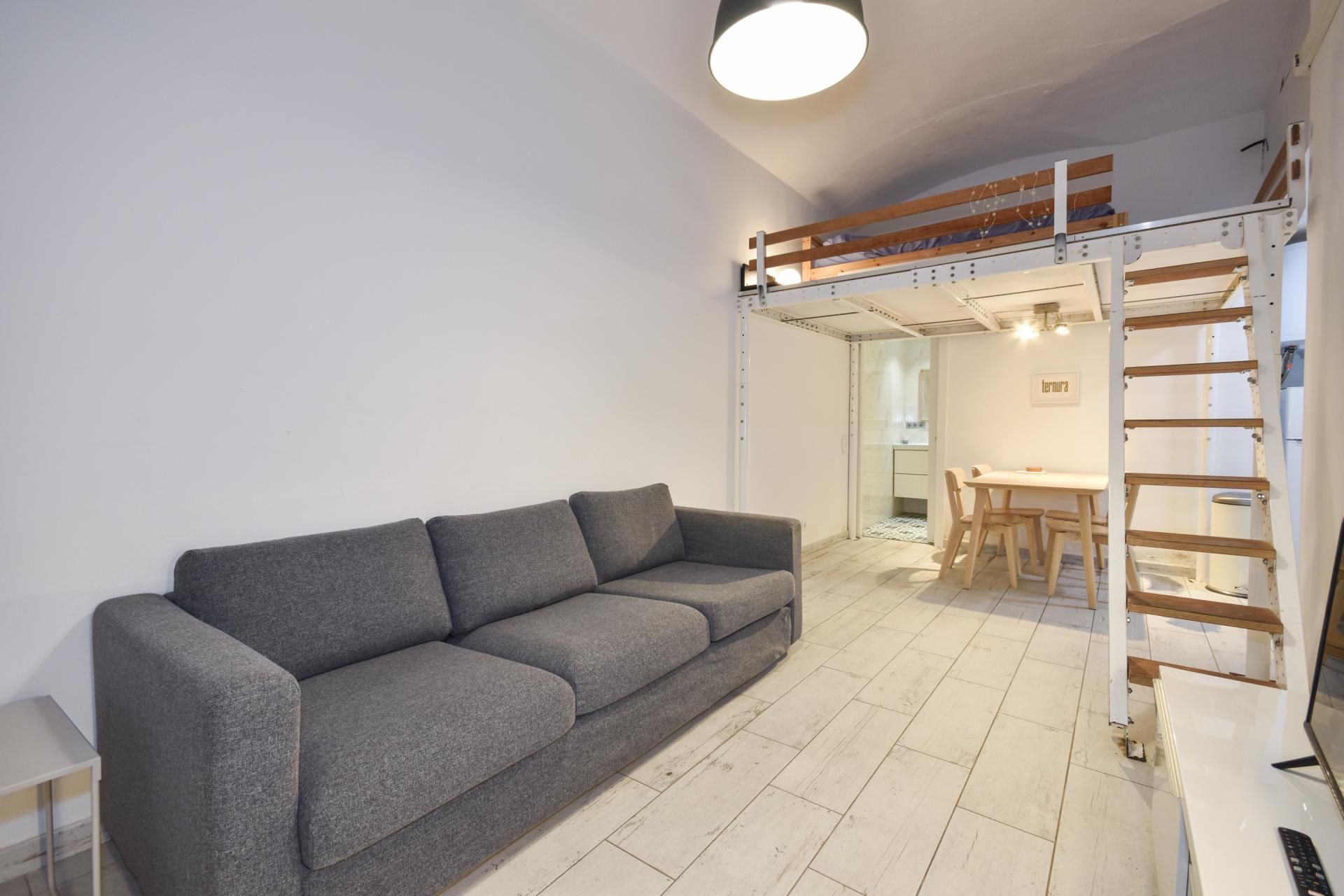Living room of Study for sale in  Barcelona Capital  with Heating, Oven and Microwave