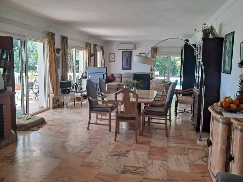 Sala de estar de Casa o chalet en venta en Mijas con Aire acondicionado, Terraza y Piscina