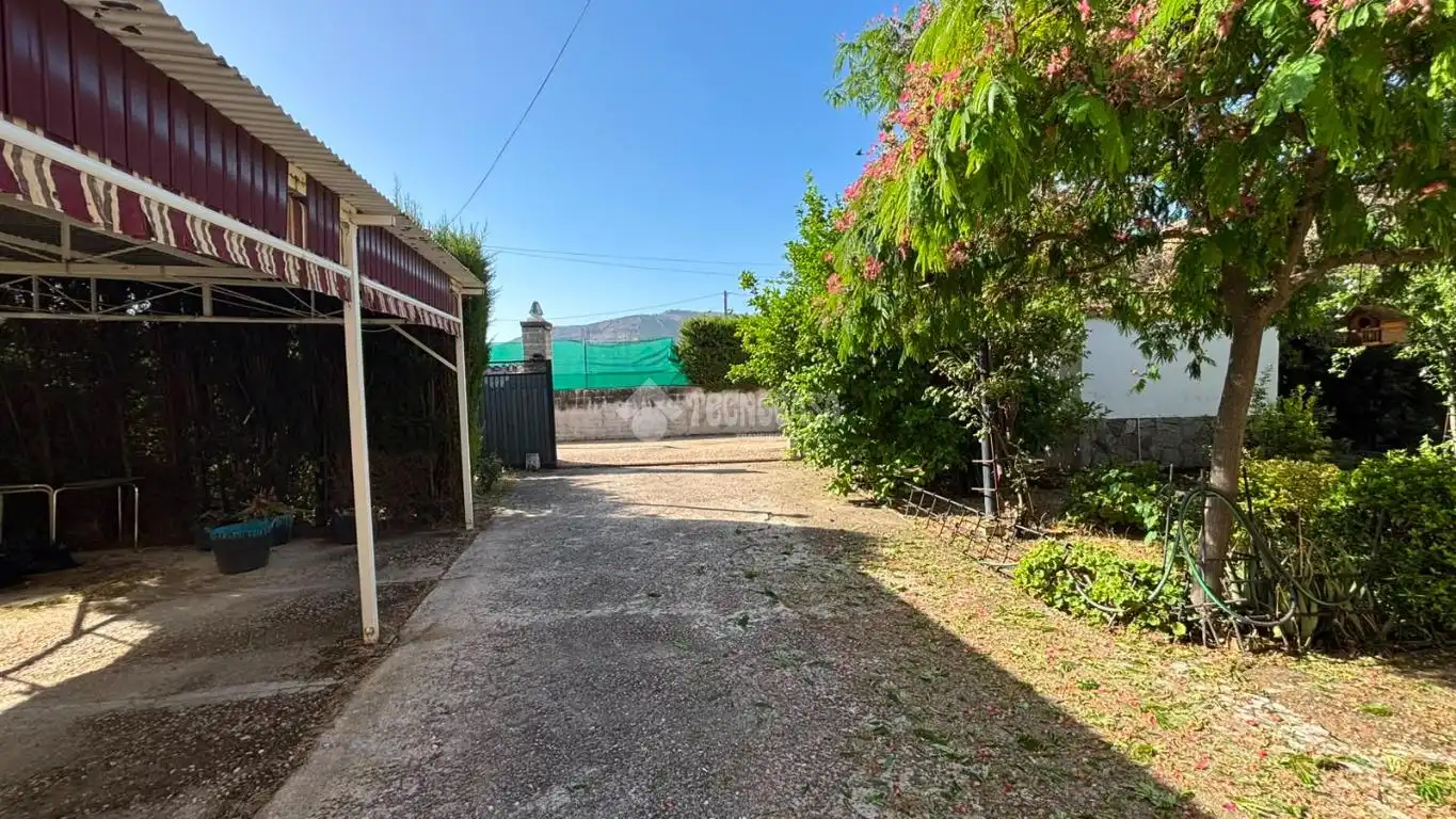 Finca rústica en venda a San Bartolomé - Millán de Priego