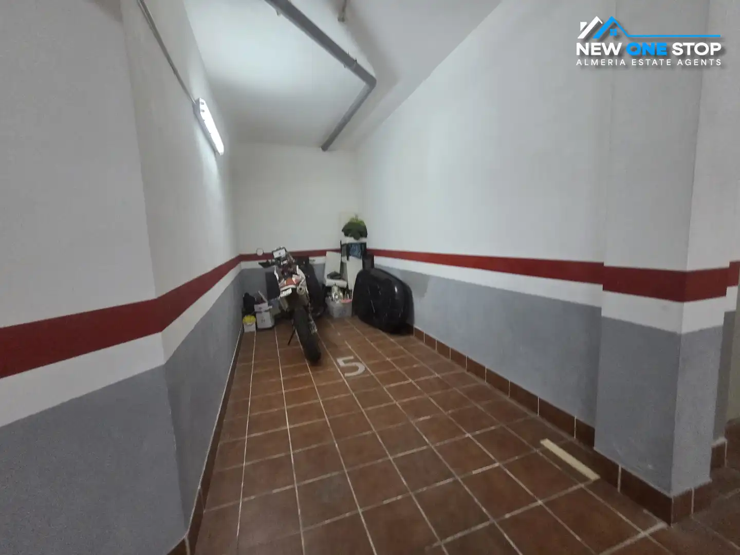 Dúplex en venta en Carboneras con Terraza, Horno y Lavadora