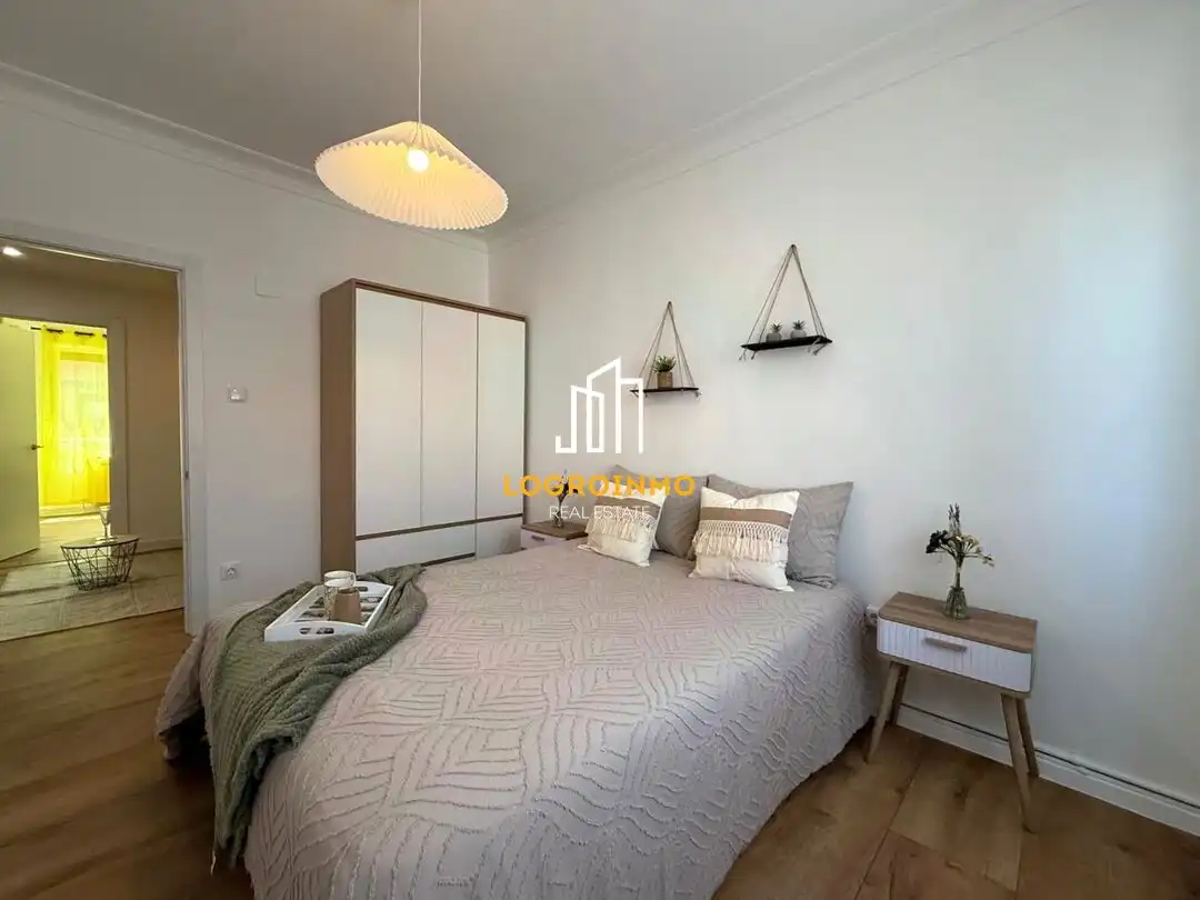 Habitación de Piso en venta en  Logroño con Calefacción, Trastero y Amueblado