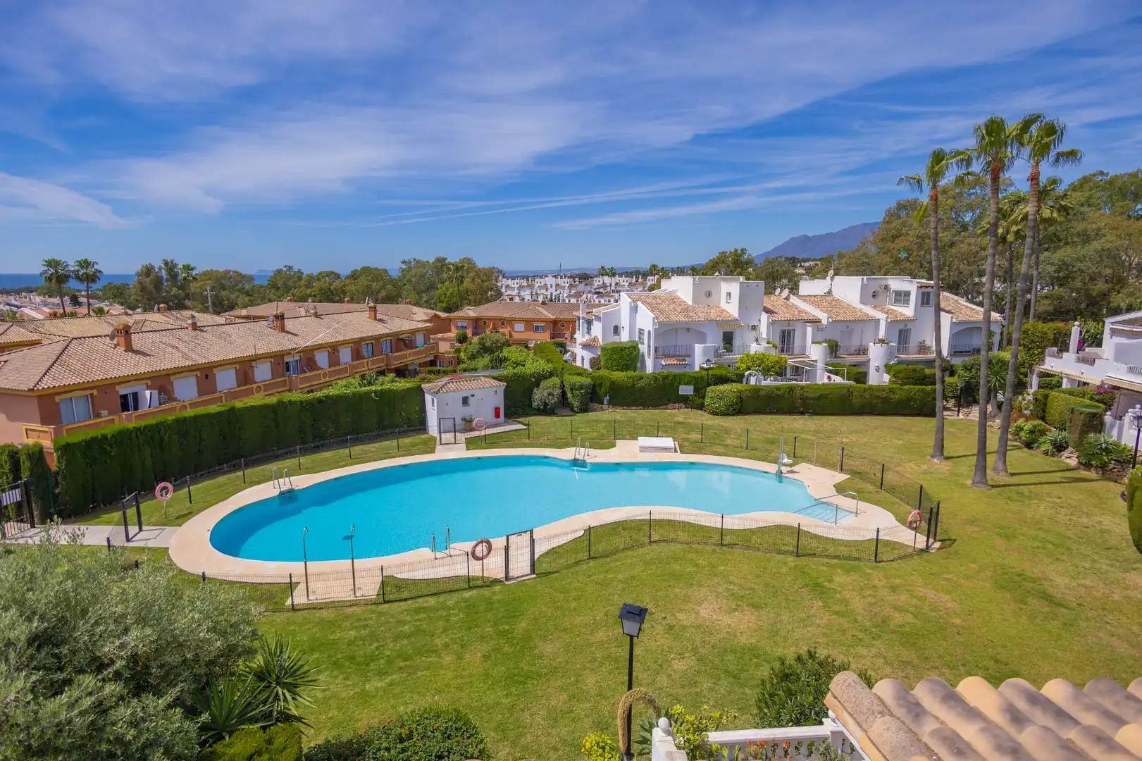 Jardín de Casa adosada en venta en Estepona con Aire acondicionado, Jardín privado y Terraza