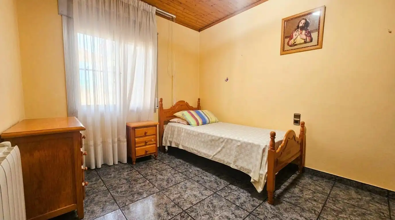 Dormitori de Casa adosada en venda en Sant Pere de Ribes amb Aire condicionat, Calefacció i Jardí privat