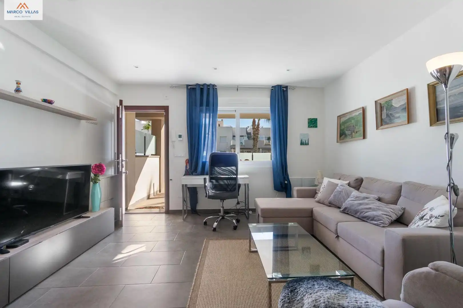 Bajo con piscina en venta en Nueva Torrevieja - Aguas Nuevas, imagen 2