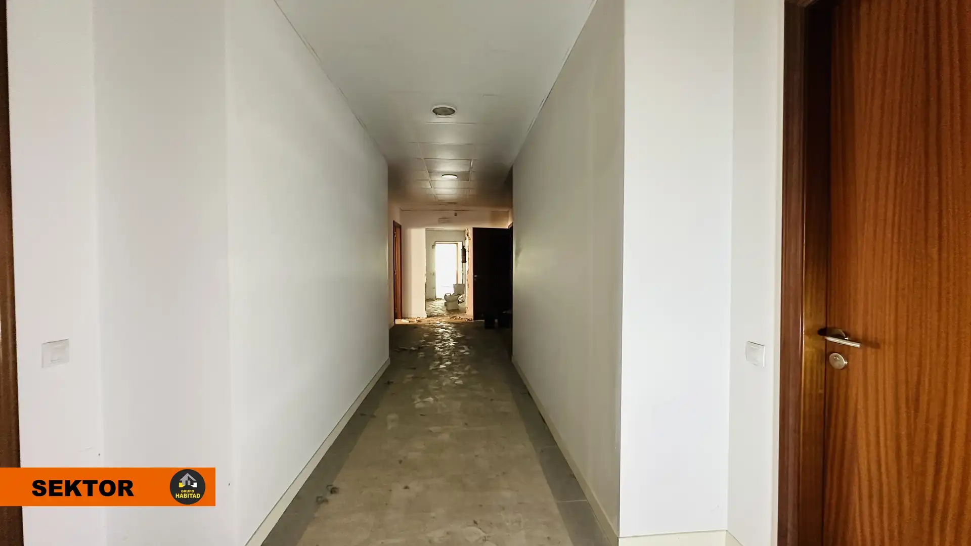 Nau industrial amb ascensor en venda a Plaça del Pi Tallat, imagen 18
