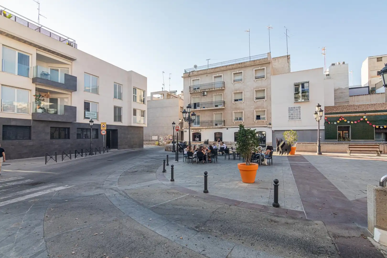 Vista exterior de Local en venta en Elche / Elx