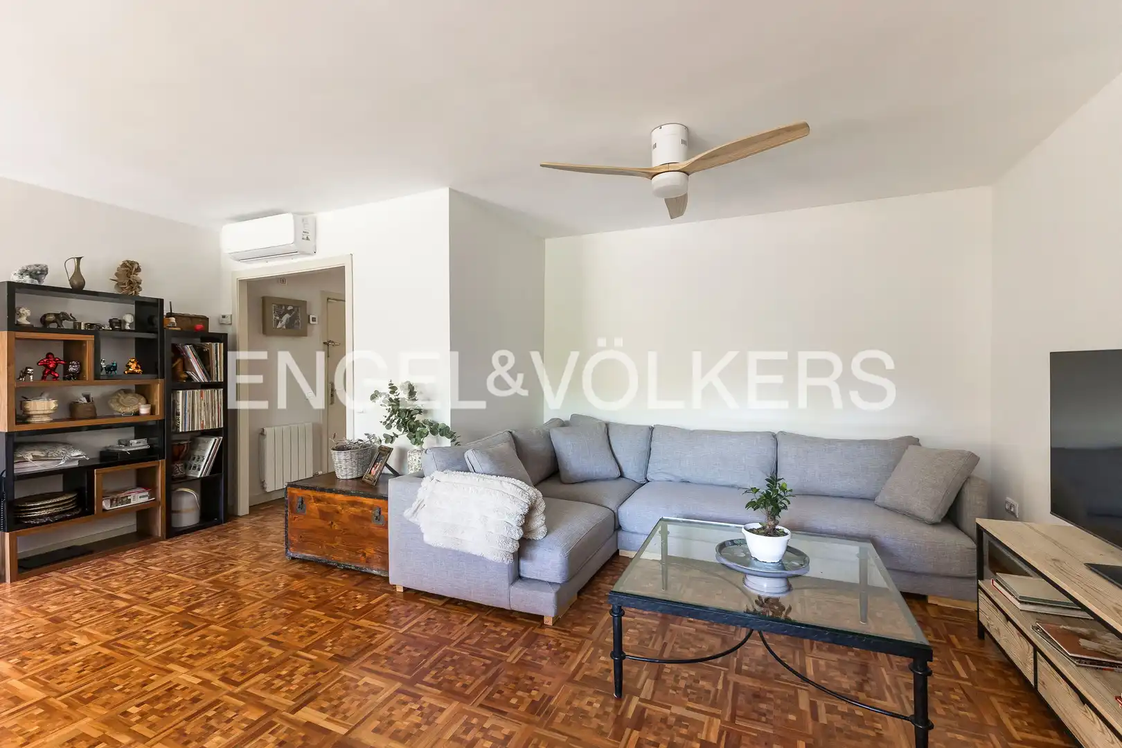 Sala de estar de Piso en venta en Villanueva de la Cañada con Calefacción, Terraza y Trastero