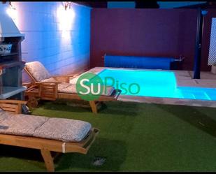 Piscina de Casa adosada en venda en Lominchar amb Calefacció, Jardí privat i Piscina