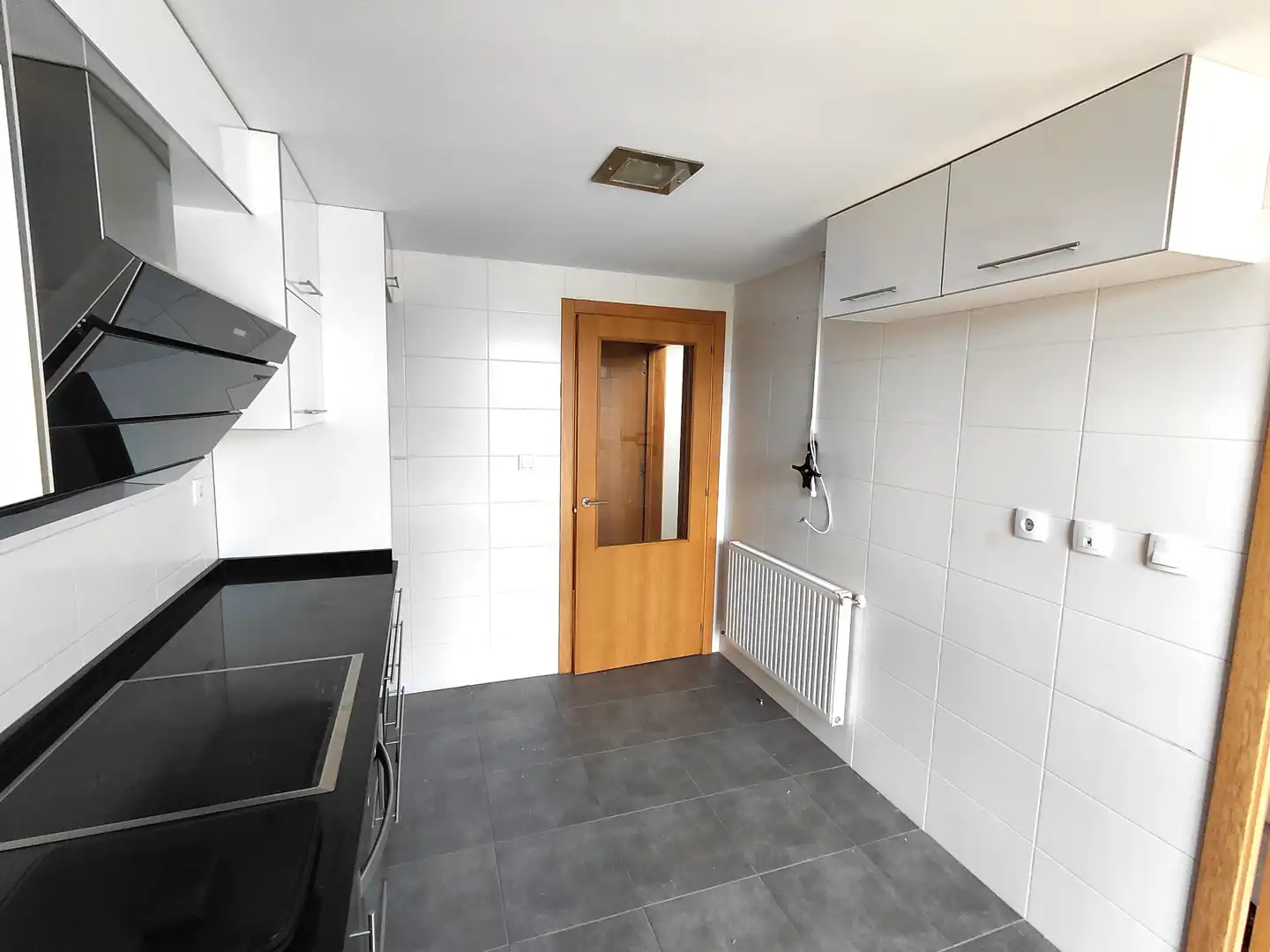 Cocina de Piso en venta en Oleiros con Calefacción, Parquet y Trastero