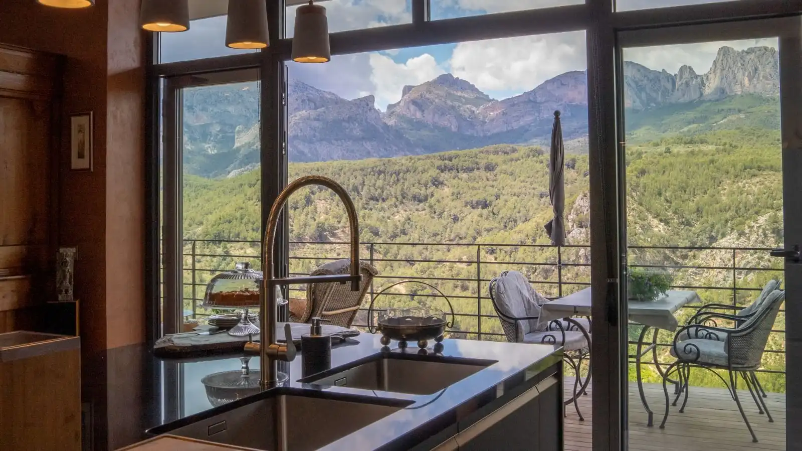 Cocina de Casa o chalet en venta en El Castell de Guadalest con Aire acondicionado, Calefacción y Jardín privado