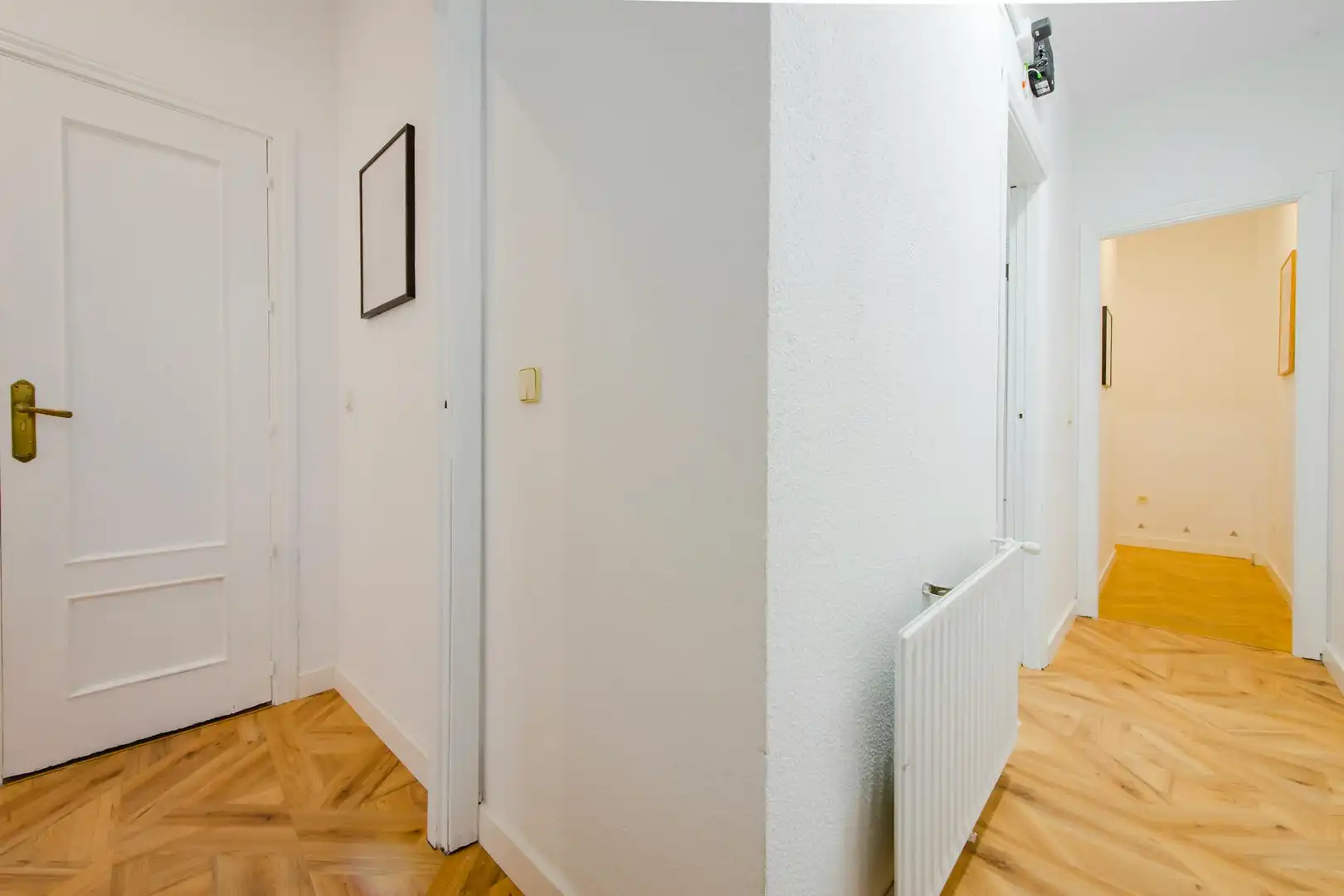 Flat for rent in Madrid  with Washing machine and TV