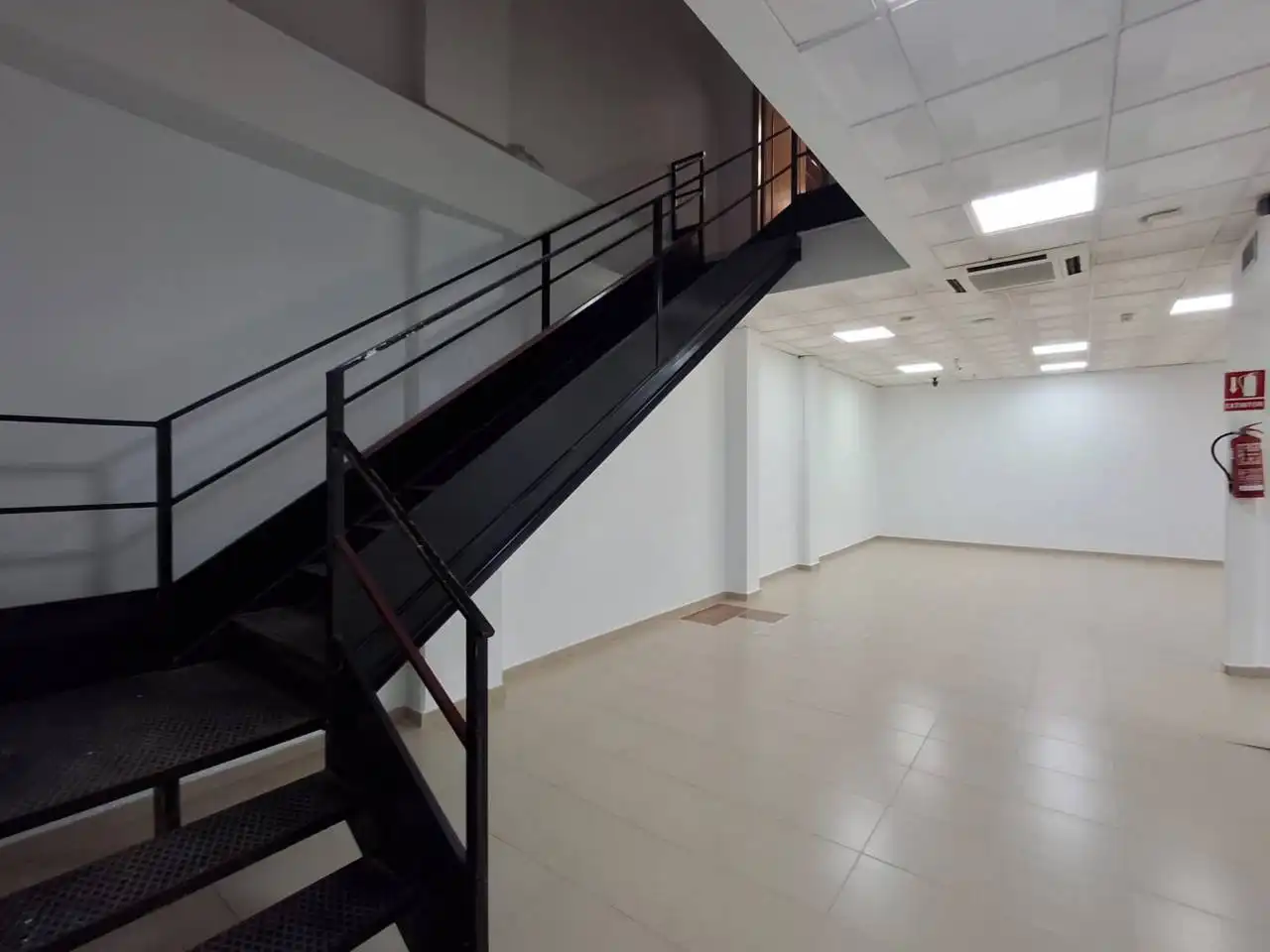 Nau industrial de lloguer en Picanya amb Calefacció