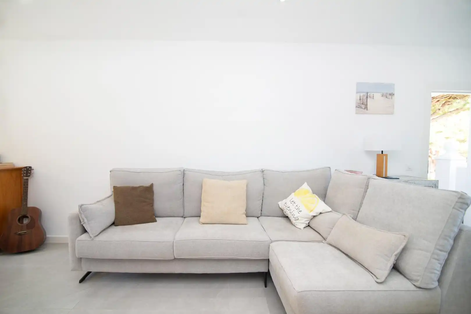 Sala d'estar de Apartament en venda en Chiclana de la Frontera amb Aire condicionat, Jardí privat i Terrassa