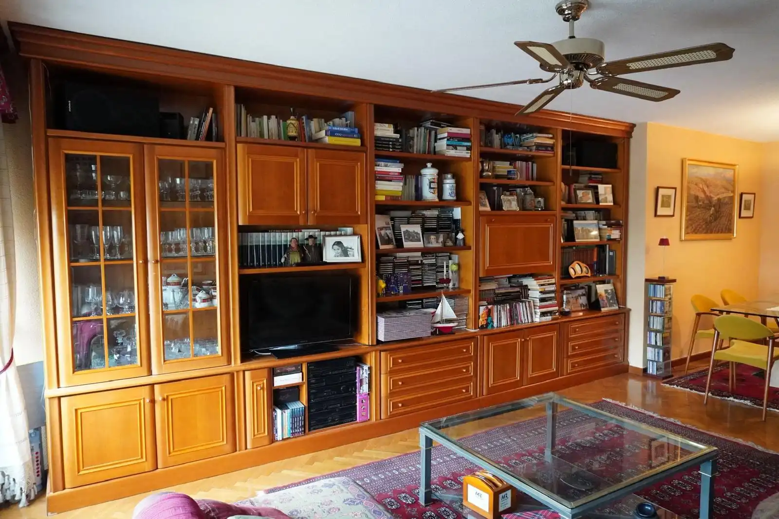 Living room of Flat for sale in Valladolid  with Heating, Parquet flooring and Storage room